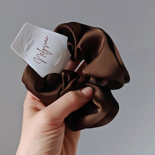 Ruskea hiusdonitsi iso