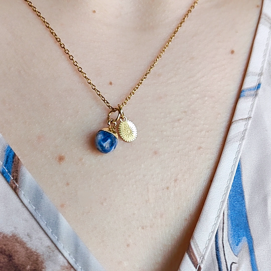 Säihke sodaliitti kaulakoru