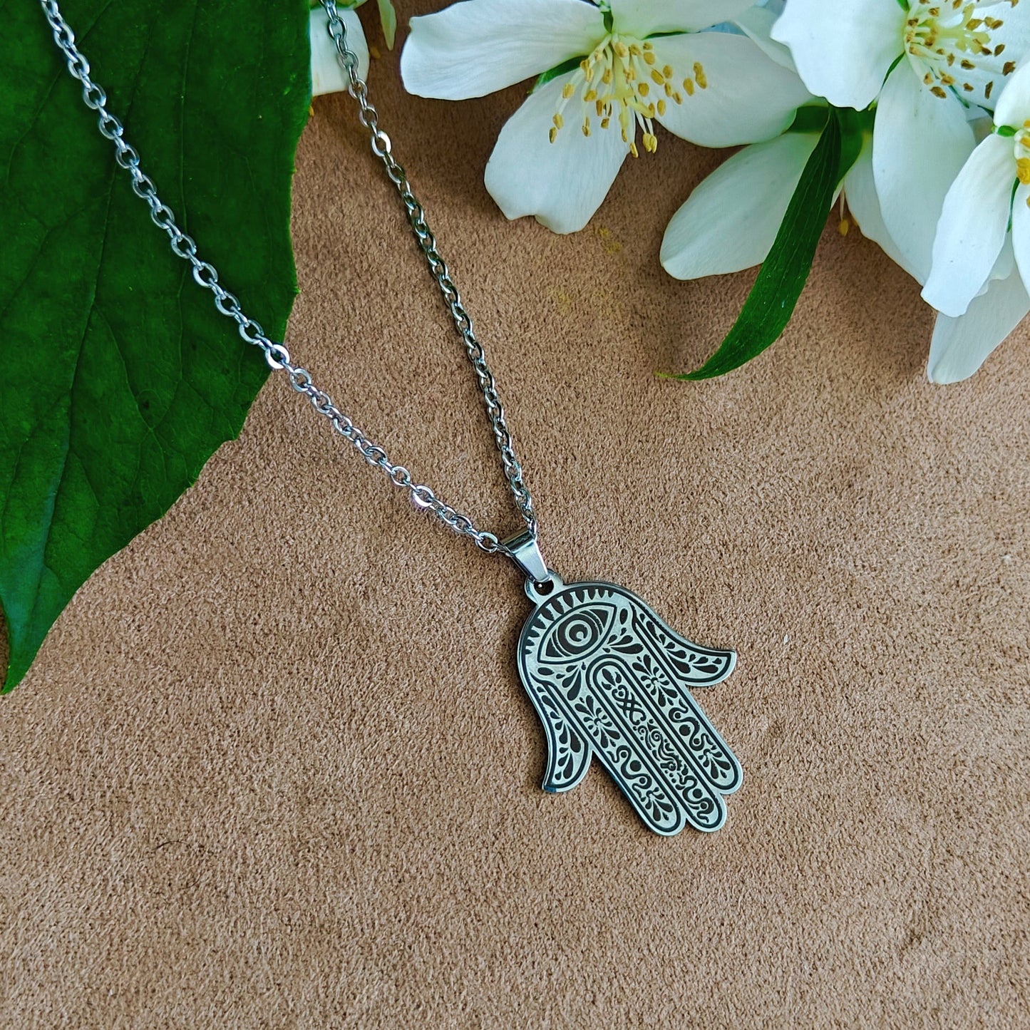Hamsa kaulakoru