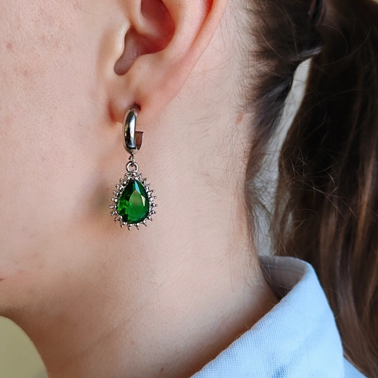 Esmeralda korvakorut